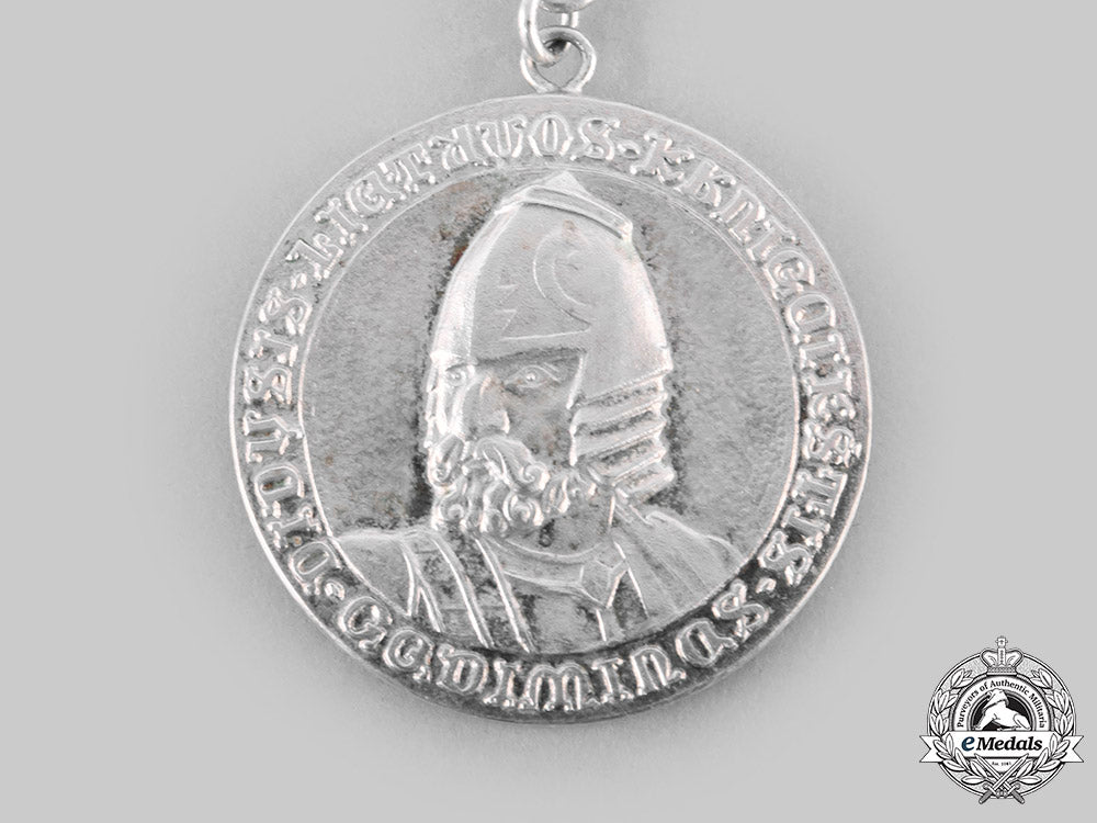 lithuania,_republic._an_order_of_grand_duke_gediminas,_ii_class_silver_grade_merit_medal_c20106_emd6781_1_1