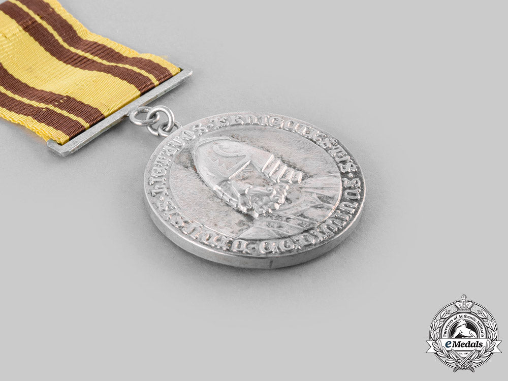 lithuania,_republic._an_order_of_grand_duke_gediminas,_ii_class_silver_grade_merit_medal_c20108_emd6794_1_1