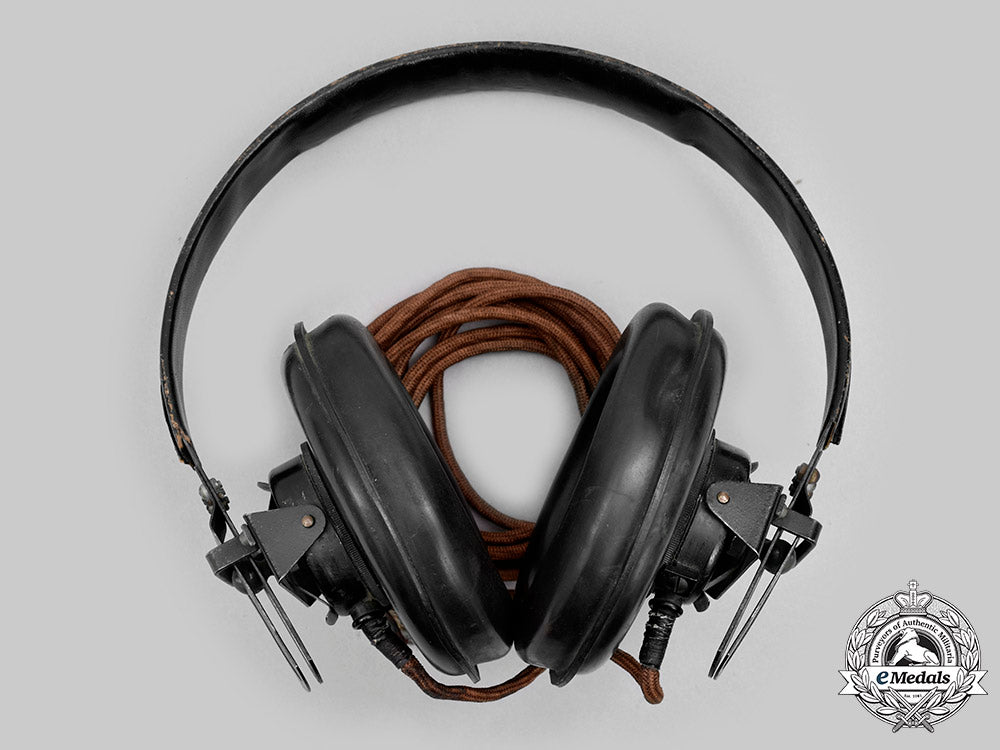 germany,_wehrmacht._a_set_of_model_b_panzer/_armoured_reconnaissance_crew_headphones_c20108_mnc7710_1