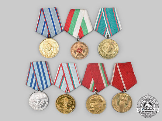 bulgaria,_people's_republic._a_lot_of_seven_medals._c20139_mnc3656_1
