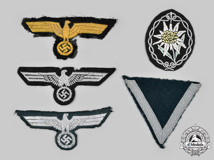 germany,_wehrmacht._a_lot_of_uniform_insignia_c20139_mnc5108_1_1_1_1
