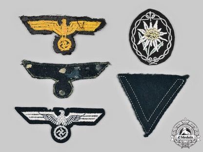 germany,_wehrmacht._a_lot_of_uniform_insignia_c20140_mnc5111_1_1_1_1