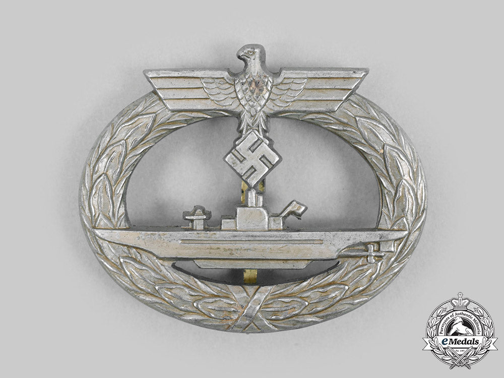 germany,_kriegsmarine._a_u-_boat_badge,_by_funcke&_brüninghaus_c20147_mnc5132