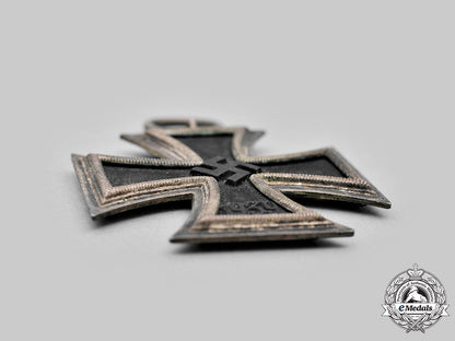 germany,_wehrmacht._a1939_iron_cross_ii_class,_by_klein&_quenzer_c20156_mnc8229