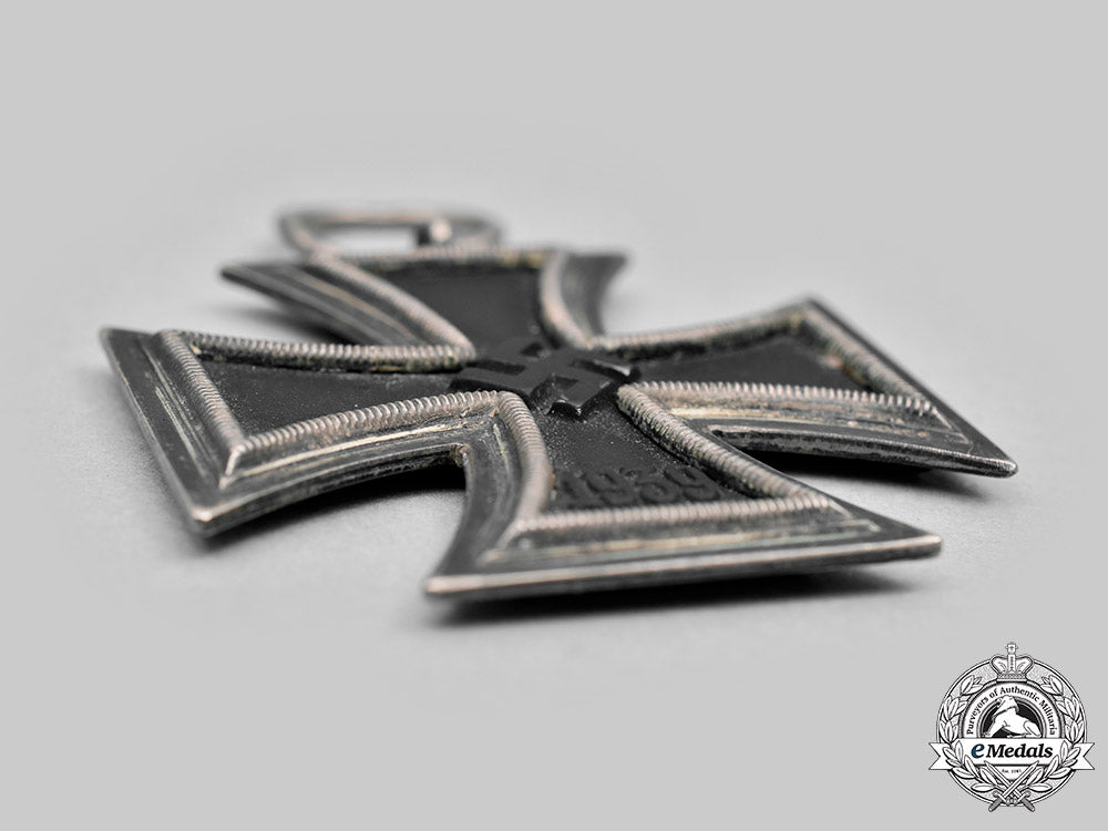 germany,_wehrmacht._a1939_iron_cross_ii_class,_by_arbeitsgemeinschaft_hanau_c20179_mnc5268
