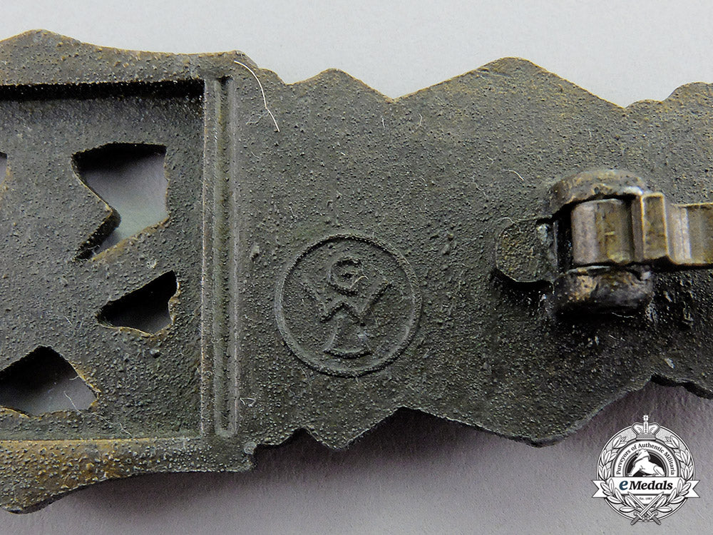 germany._a_gold_grade_combat_clasp_by_gebrüder_wegerhoff_of_lüdenscheid_c2017_000352