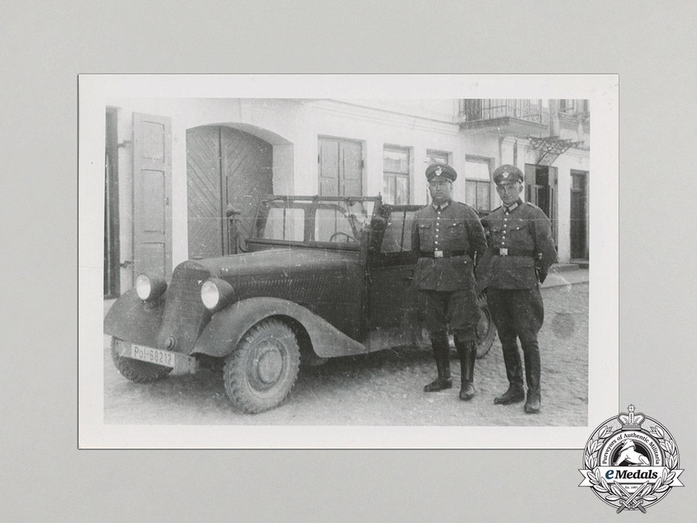 germany._a_group_of_german_police_photographs(_ss_police_regiment_bozen)_c2017_000943