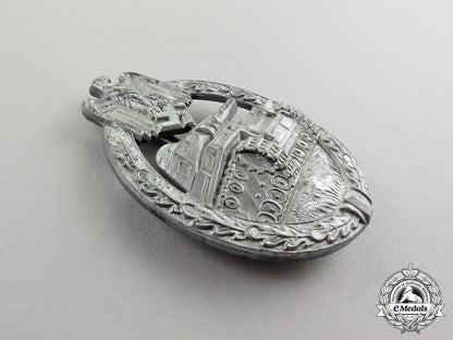 germany._a_mint_and_unissued_silver_grade_tank_badge_by_hermann_aurich_c2017_001190