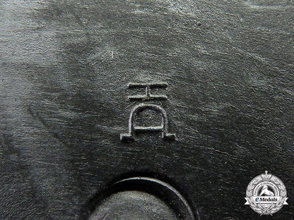 germany._a_mint_and_unissued_silver_grade_tank_badge_by_hermann_aurich_c2017_001197