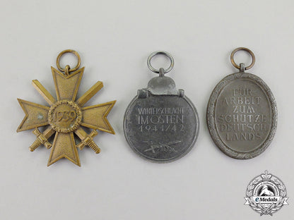 germany._three_third_reich_period_medals,_awards,_and_decorations_c2017_001236_2