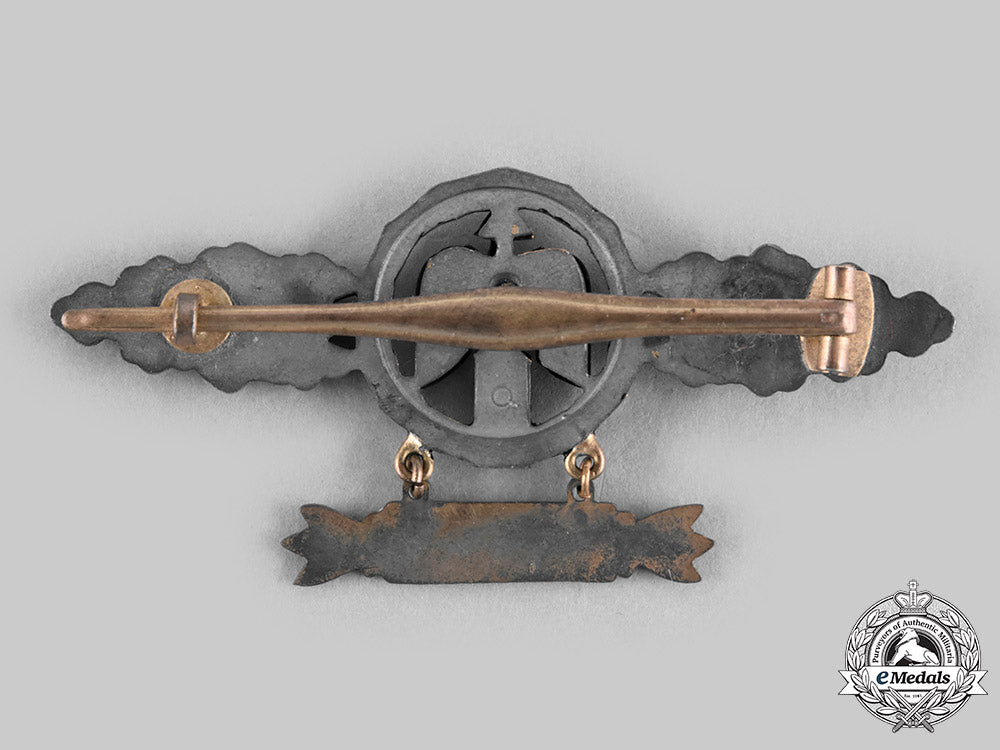 germany,_luftwaffe._a_short-_range_night_fighter_squadron_clasp,_gold_grade_with400_hanger_c20180_emd2013