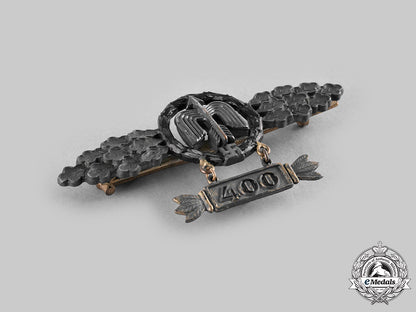 germany,_luftwaffe._a_short-_range_night_fighter_squadron_clasp,_gold_grade_with400_hanger_c20181_emd2032