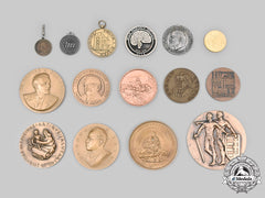 Czechoslovakia, Estonia, Hungary, Netherlands, United States. A Lot Of Fifteen Medals