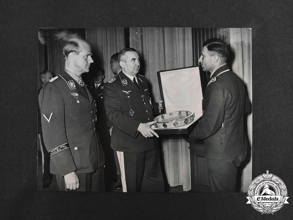 germany,_ss._a_wartime_ss_photo_album_c20188_mnc9495