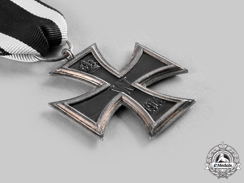 germany,_imperial._a1914_iron_cross_ii_class_with_document_to_corporal_wilhelm_schweers_c20198_emd4800