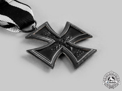 germany,_imperial._a1914_iron_cross_ii_class_with_award_document_to_infantryman_ludwig_braunbeck_c20207_emd4740