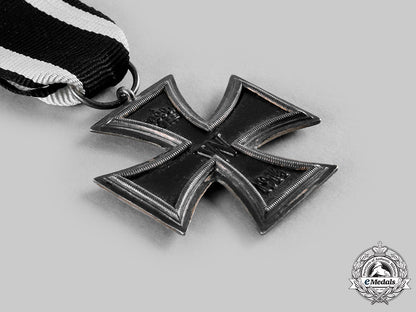 germany,_imperial._a1914_iron_cross_ii_class_with_award_document_to_infantryman_ludwig_braunbeck_c20208_emd4738