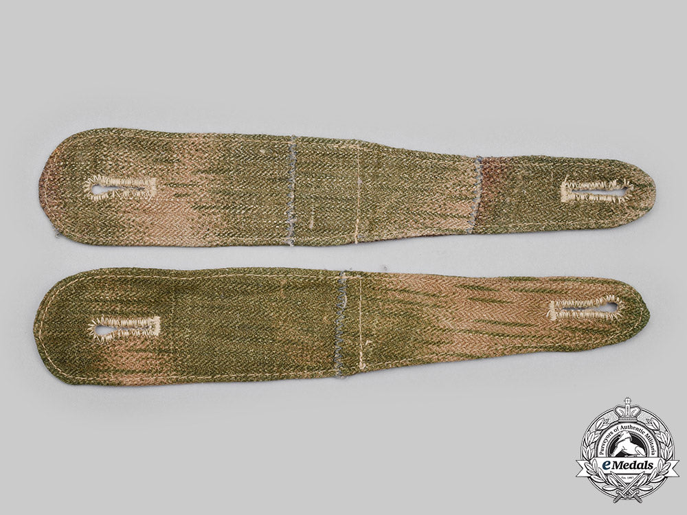 germany,_luftwaffe._a_rare_set_of_luftwaffe_field_division_splinter_pattern_camouflage_shoulder_straps_c2020_020_mnc0054