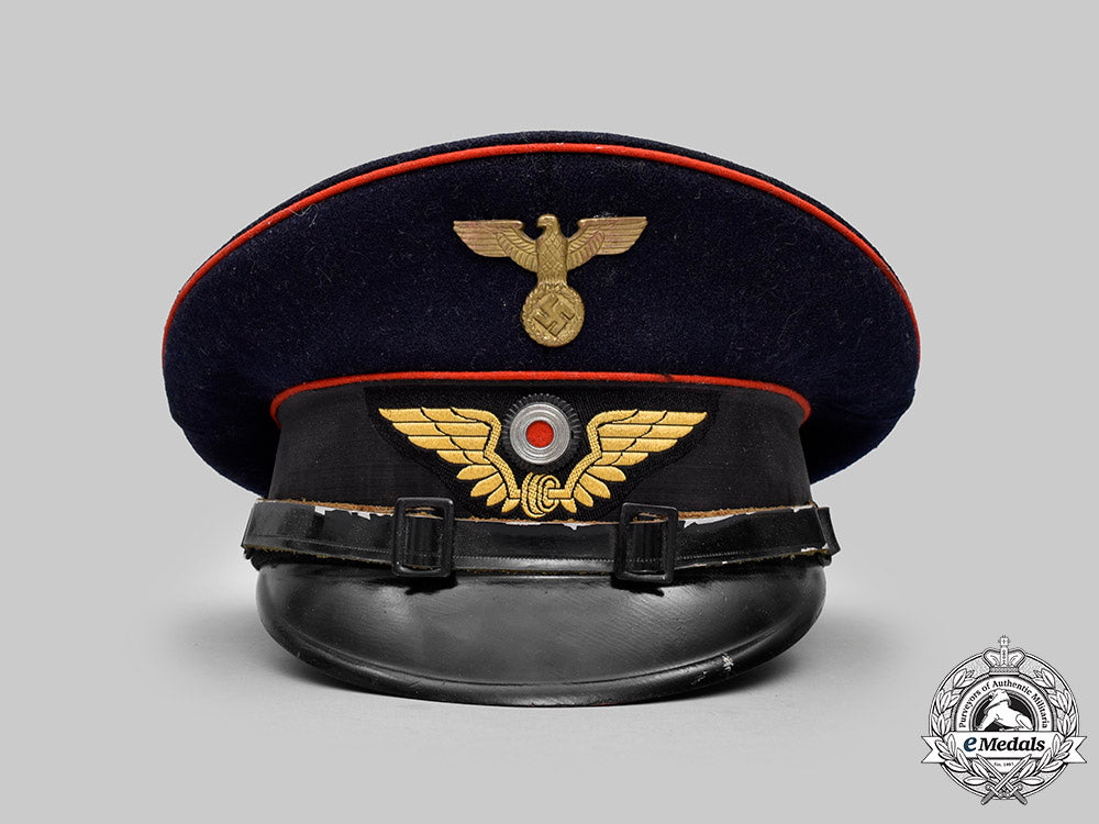 germany,_reichsbahn._an_official’s_visor_cap,_by_peter_küpper_c2020_027_mnc6109