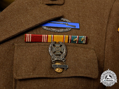united_states._a_staff_sergeant_dress_tunic_with_post-_war_rangers_patch,_c.1945_c2020_032cbb_0759_1_1_1