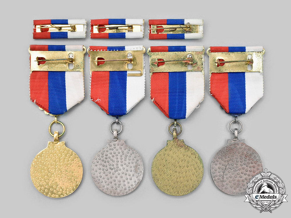 slovakia,_ii_republic._four_m.r.štefánik_commemorative_medals1914-1918/1939-1945_c2020_035_mnc1234