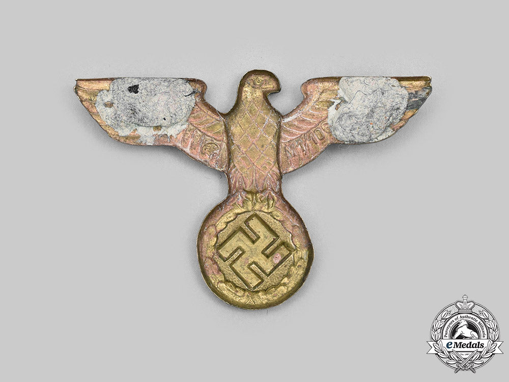 germany,_reichsbahn._an_official’s_visor_cap,_by_peter_küpper_c2020_036_mnc6127