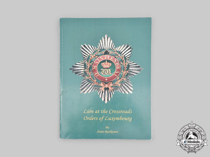 luxembourg._lions_at_the_crossroads-_orders_of_luxembourg_c2020_038_mnc1140