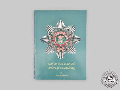 luxembourg._lions_at_the_crossroads-_orders_of_luxembourg_c2020_038_mnc1140