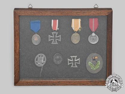 germany,_wehrmacht._a_lot_of_medals_and_badges,_veteran’s_assembly_c2020_040_mnc0713_1