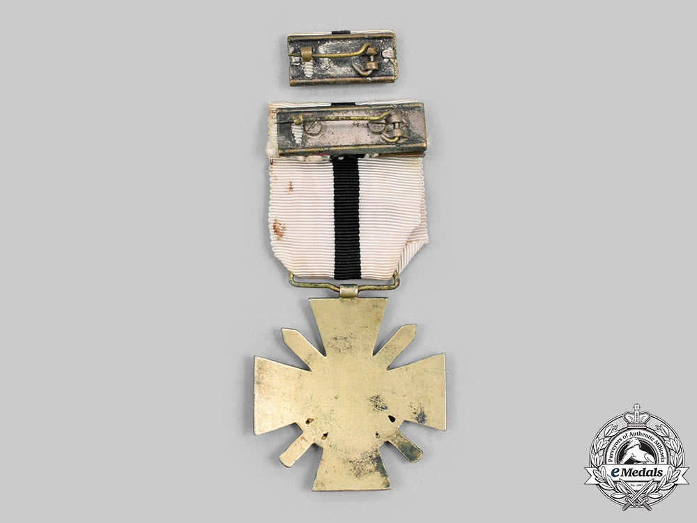 slovakia,_republic._a_first_war_cross1914-1918,_iii_class_with_case_c2020_049_mnc1279
