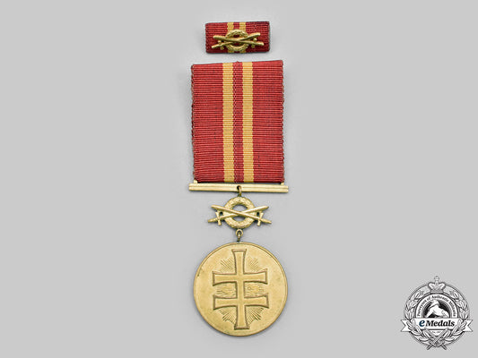 slovakia,_republic._a_war_victory_cross_order,_v_class_gold_grade_medal,_military_division,_c.1942_c2020_053_mnc1282