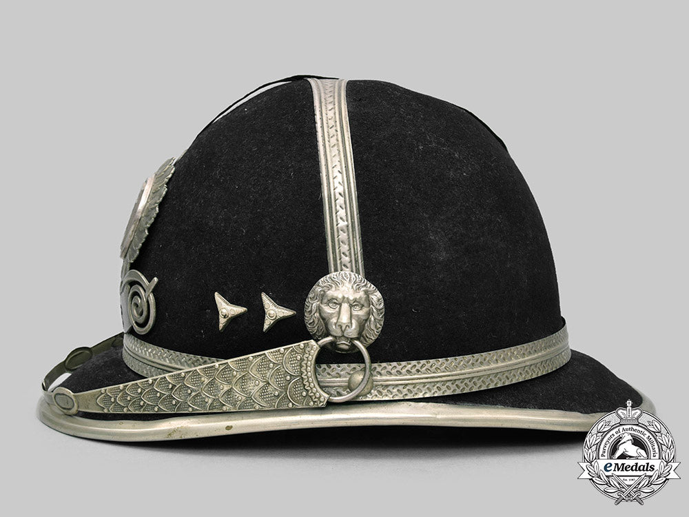 czechoslovakia,_i_republic._a_municipal_police_felt_helmet_c2020_078_mnc0890