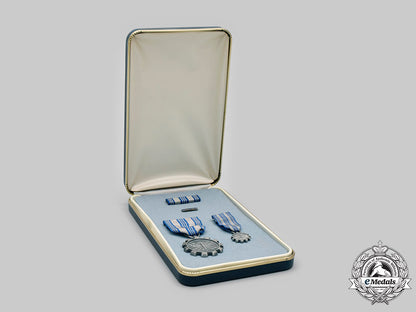 united_states._an_air_force_achievement_medal,_cased_c2020_078_mnc6499
