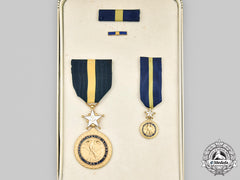 United States. A Navy Distinguished Service Medal, Cased