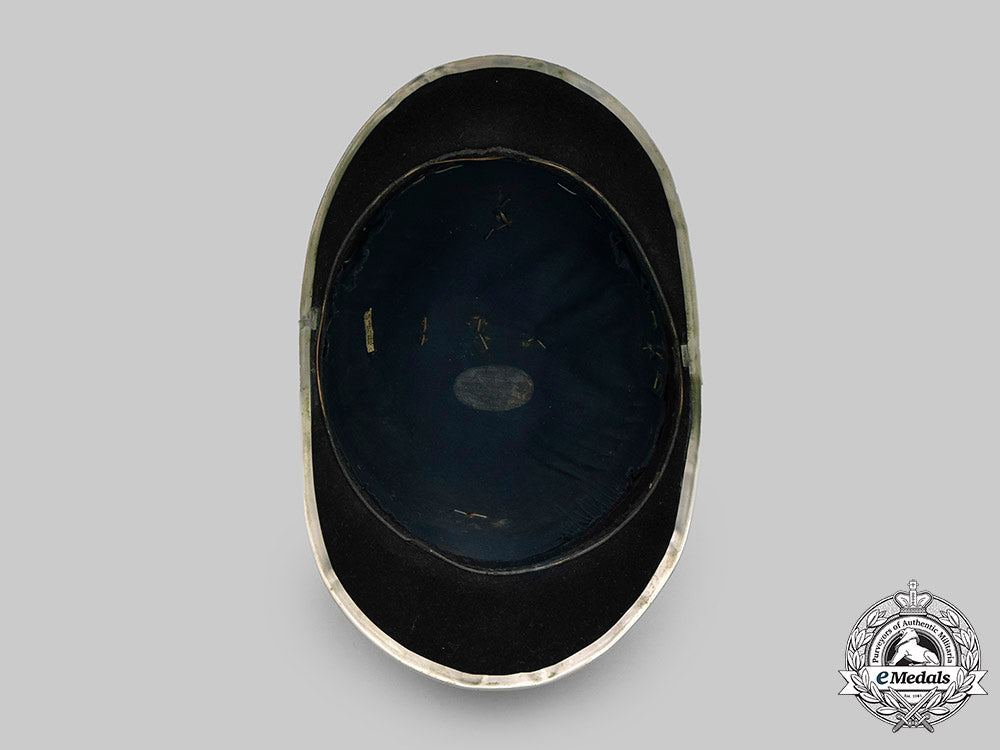 czechoslovakia,_i_republic._a_municipal_police_felt_helmet_c2020_080_mnc0894