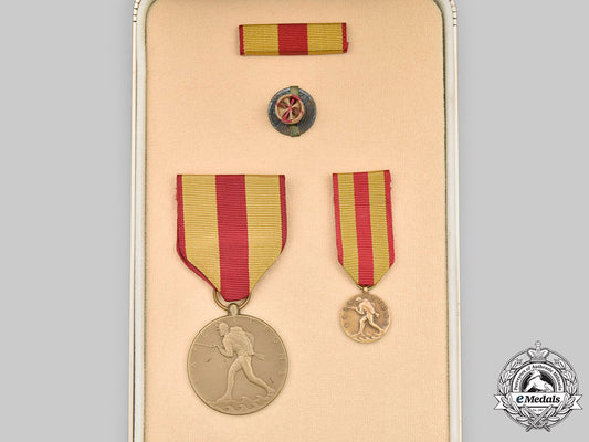 united_states._a_marine_corps_expeditionary_medal,_cased_c2020_082_mnc6507