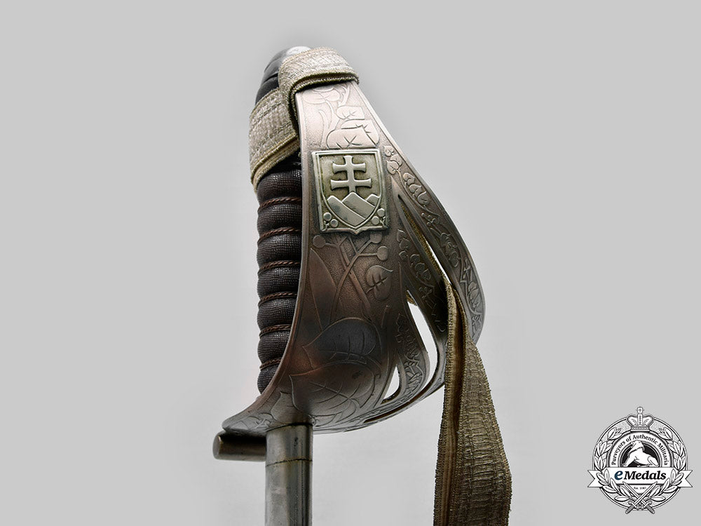 slovakia,_i_republic._an_army_officer’s_sabre,_by_wlaszovits_c2020_089_mnc0958_1