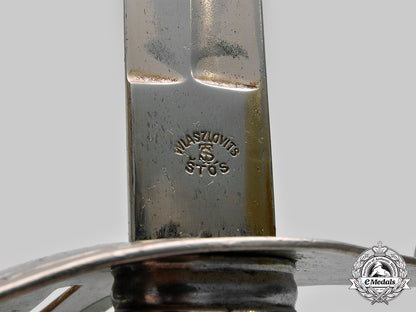 slovakia,_i_republic._an_army_officer’s_sabre,_by_wlaszovits_c2020_090_mnc0945_1