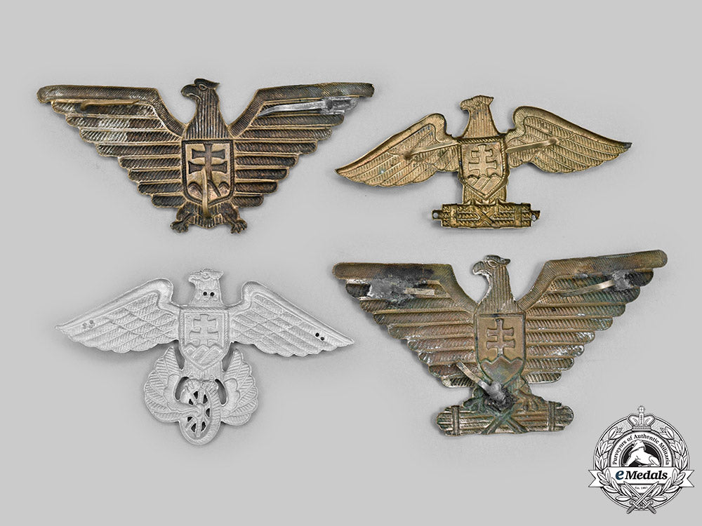 slovakia,_i_republic._a_lot_of_cap_badges_c2020_093_mnc1357