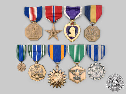 united_states._a_lot_of_eight_medals_with_cases_c2020_095_mnc8740