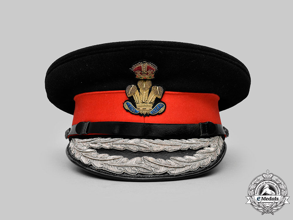 united_kingdom._the_royal_welsh_regiment_lord_lieutenant's_dress_cap_of_sir_george_hamer_c2020_099_mnc8642