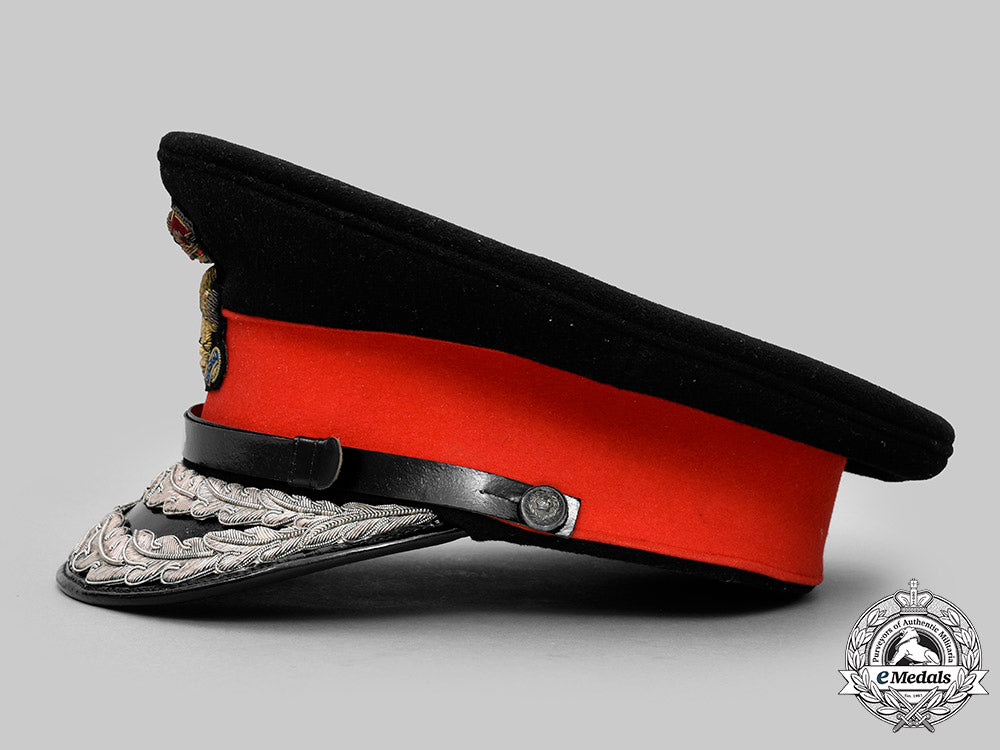 united_kingdom._the_royal_welsh_regiment_lord_lieutenant's_dress_cap_of_sir_george_hamer_c2020_102_mnc8648