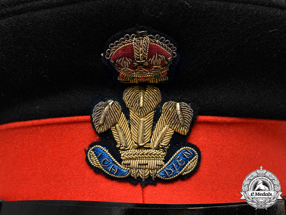 united_kingdom._the_royal_welsh_regiment_lord_lieutenant's_dress_cap_of_sir_george_hamer_c2020_103_mnc8650