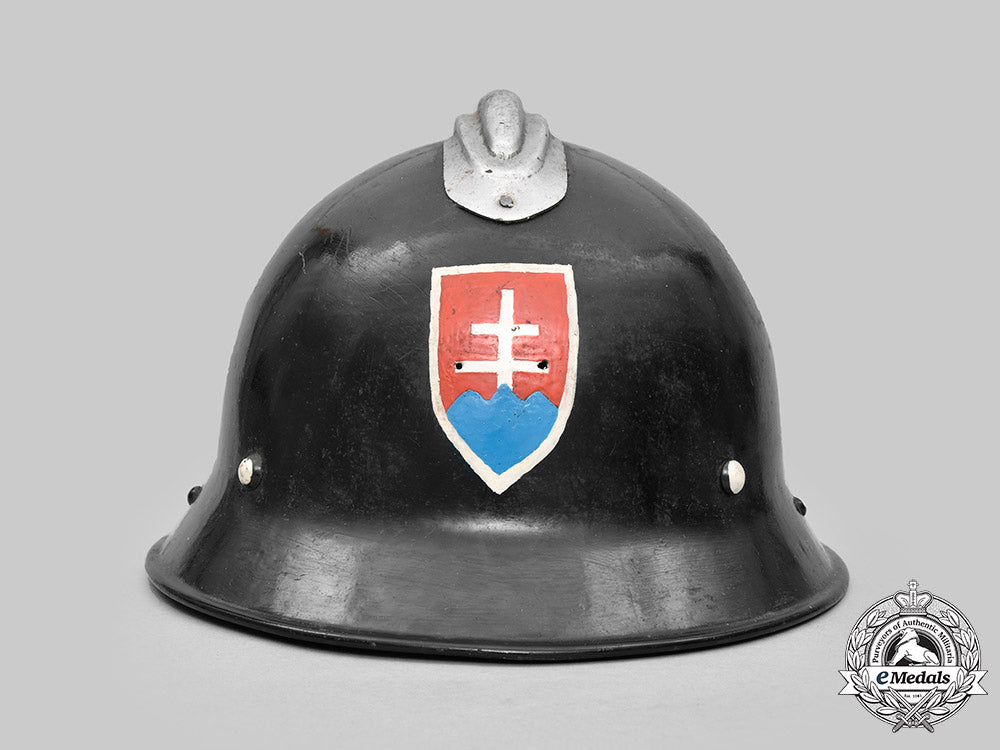 slovakia,_first_republic._a_slovak_fire_brigade_personnel_steel_helmet_c2020_112_mnc0773_1_1