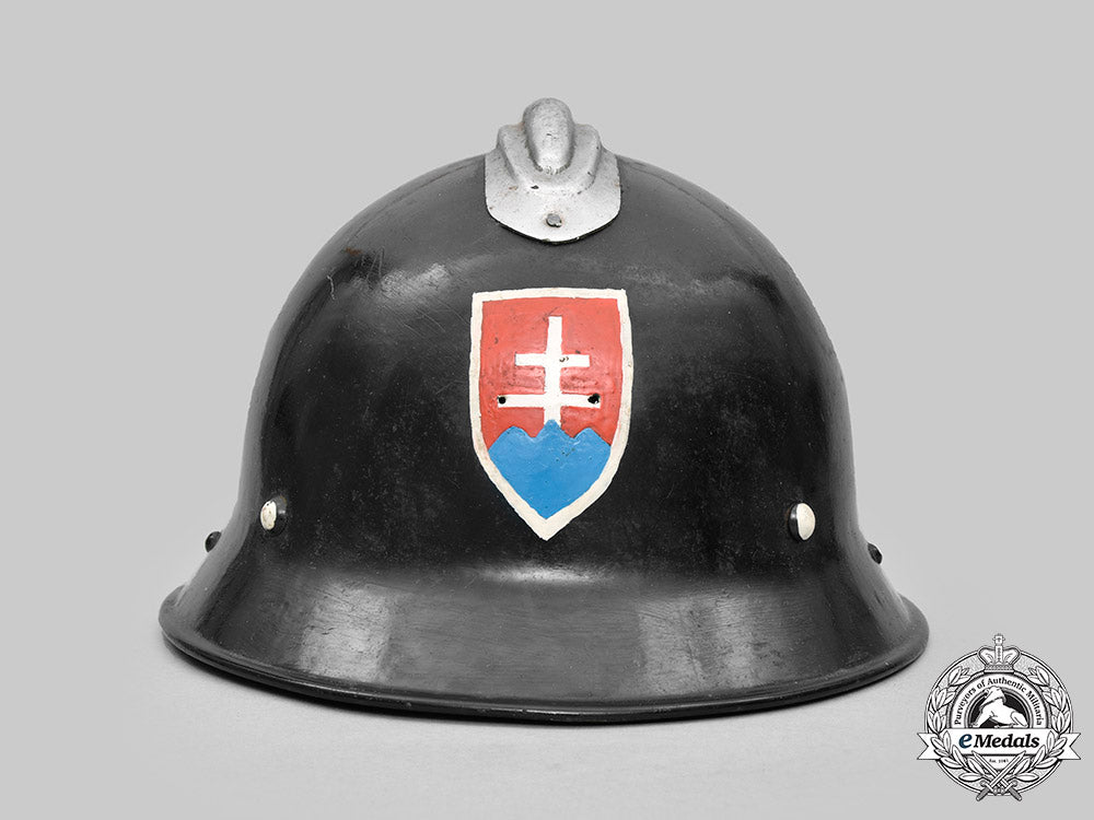 slovakia,_first_republic._a_slovak_fire_brigade_personnel_steel_helmet_c2020_112_mnc0773_1_1