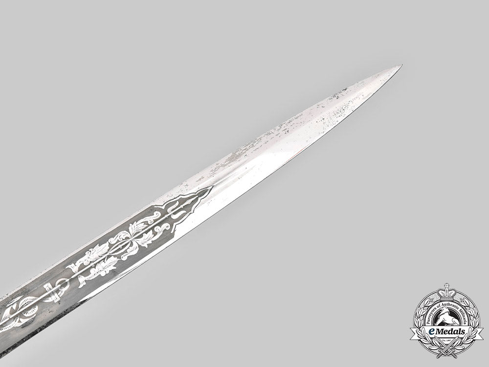 germany,_kriegsmarine._an_officer’s_dagger,_ii_pattern,_by_carl_eickhorn_c2020_127_mnc8463