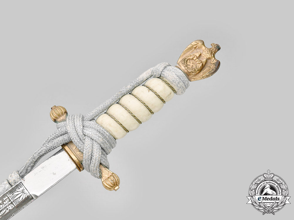 germany,_kriegsmarine._an_officer’s_dagger,_ii_pattern,_by_carl_eickhorn_c2020_130_mnc8474