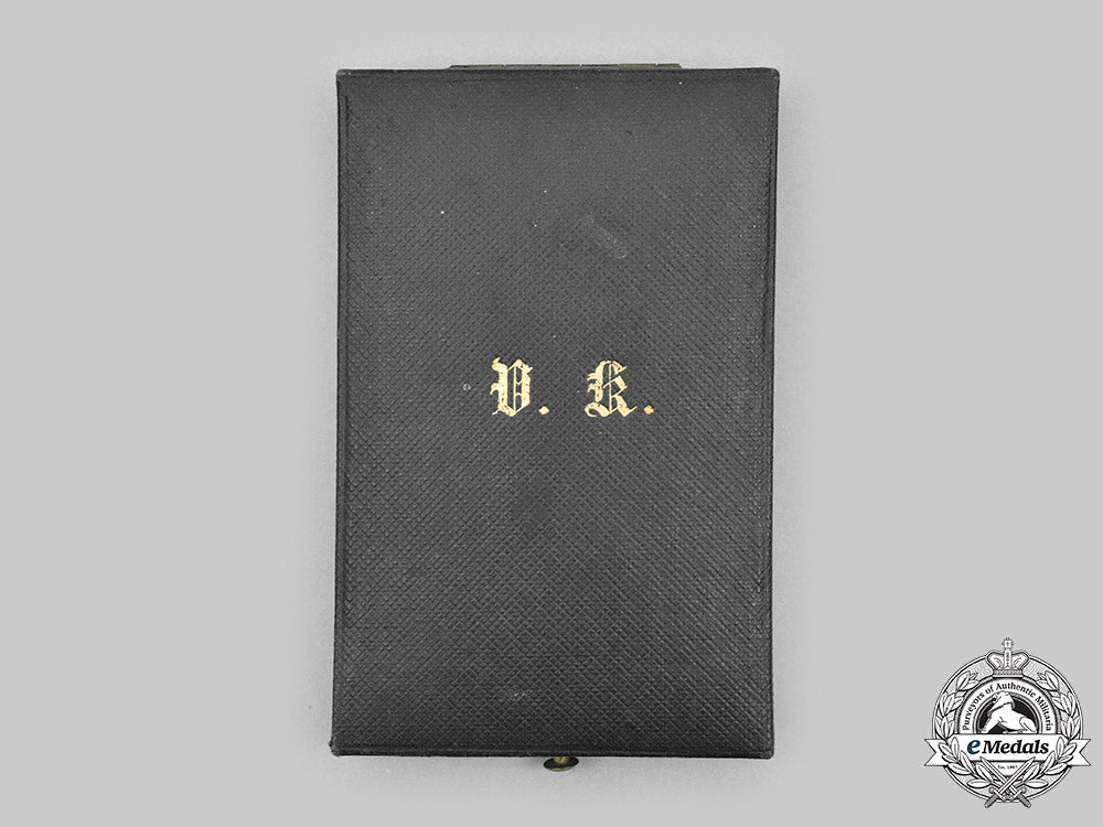 austria,_imperial._a_merit_cross_in_gold,_ii_class_with_case,_by_v._mayer’s_söhne_c2020_136_mnc4976