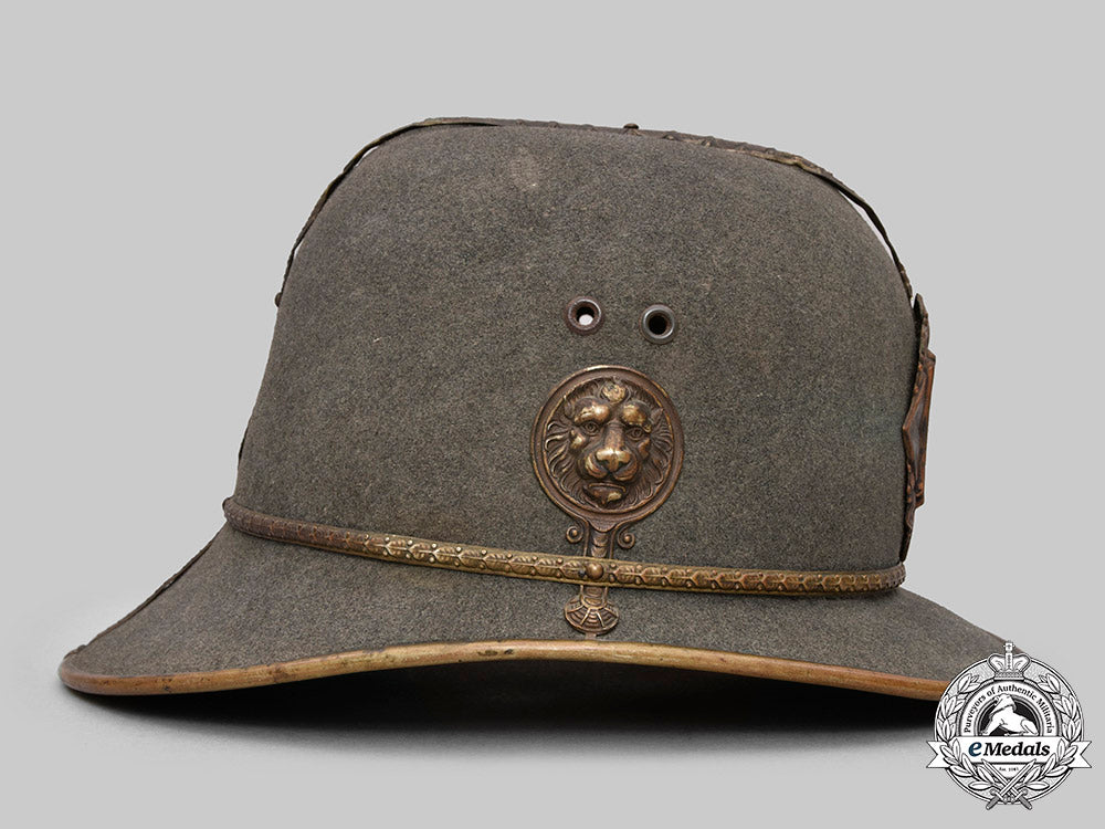 slovakia,_i_republic._a_slovak_police_felt_helmet_c2020_137_mnc0815