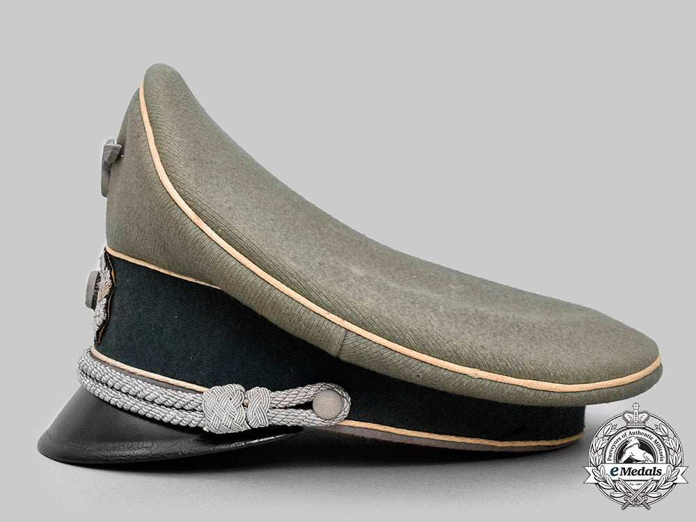 germany,_heer._an_infantry_officer’s_visor_cap,_by_peter_küpper_c2020_142_mnc4309_1